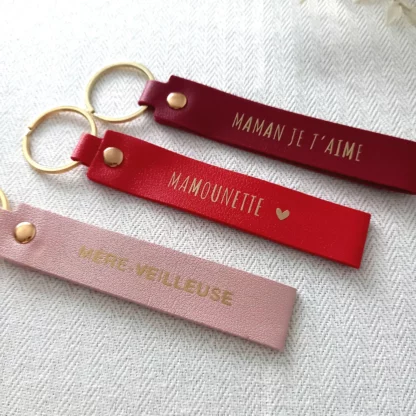 Porte clé personnalisé, Porte clef en simili-cuir, cadeau famille - maman, papa, mamie, papi, tata, tonton, marraine, parrain, 16 couleurs